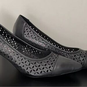 Women’s dress shoes